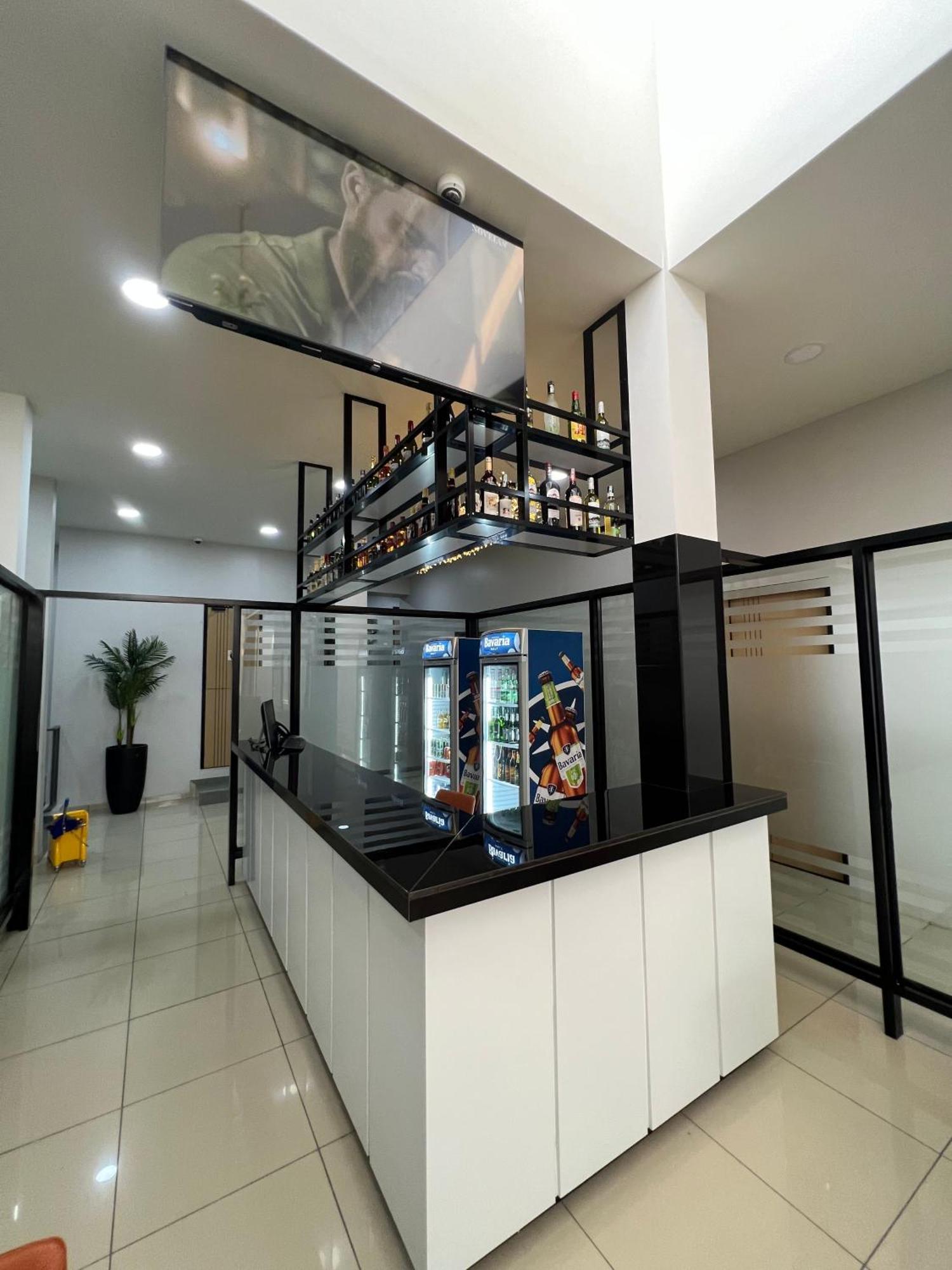 Ixoras Hotel Victoire 킨샤사 외부 사진