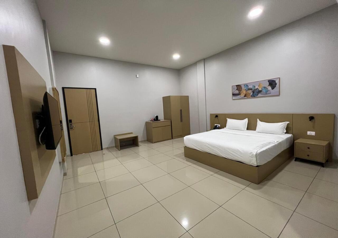 Ixoras Hotel Victoire 킨샤사 외부 사진